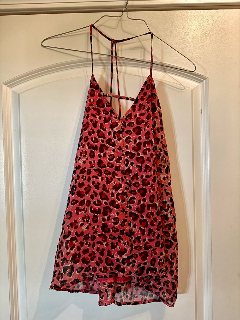 Alya cheetah print top. Size medium